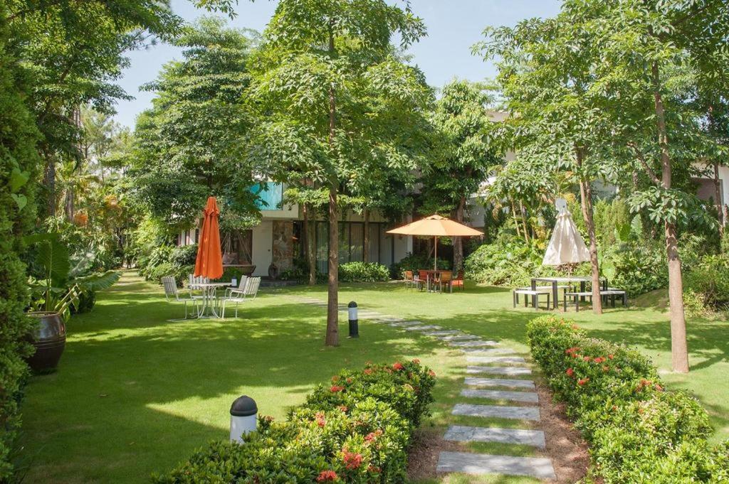 Flamingos Dai Lai Resort - Villa Tu Nhan Co Bbq Hanoi Exterior foto